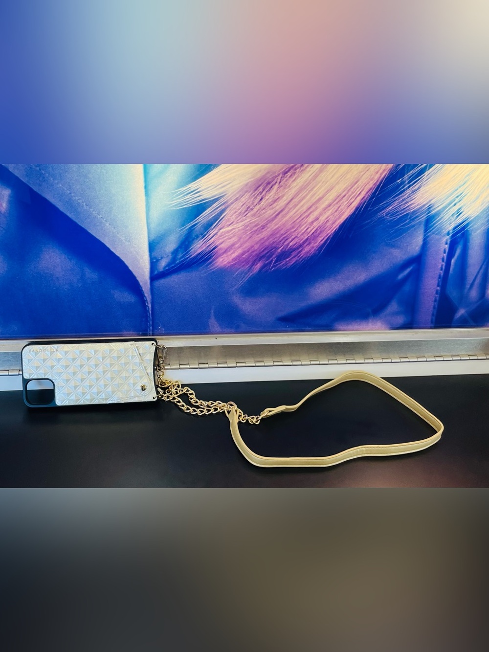SALE GOLD 💛diamond 💎 cut 15 pro Bandolier phone and wallet crossbody - Picture 7 of 9
